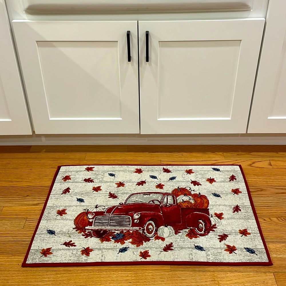 NWOT Farmhouse Red Truck Fall 🍂Kitchen Mat